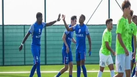 民间高手技艺生疏，非专业人士请谨慎模仿。