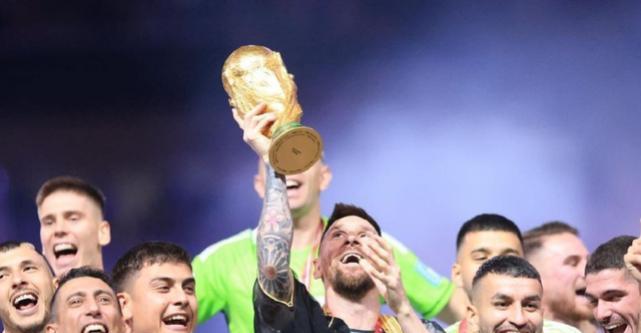 更映照出中 更映照出中